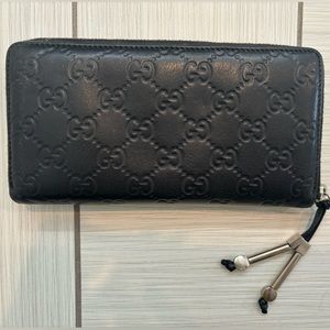 Gucci Leather Zip Around Wallet